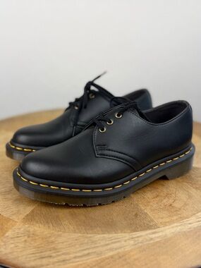 •DR MARTENS• Doc Martens Black Leather Oxford Shoes